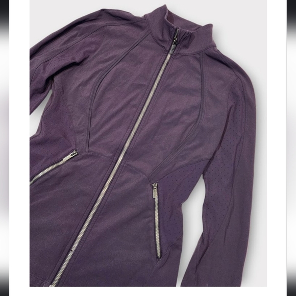 Size 6 - Lululemon Sleek Essentials Jacket - Picture 2 of 3